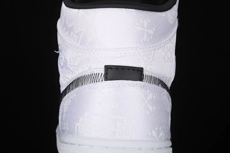 All categories Air Jordan Jordan series basketball shoes Air Jordan 1 Mid CLOT x Air Jordan 1 Mid "Fearless" AJ1 Joe 1 mid-top white silk CU2804-100